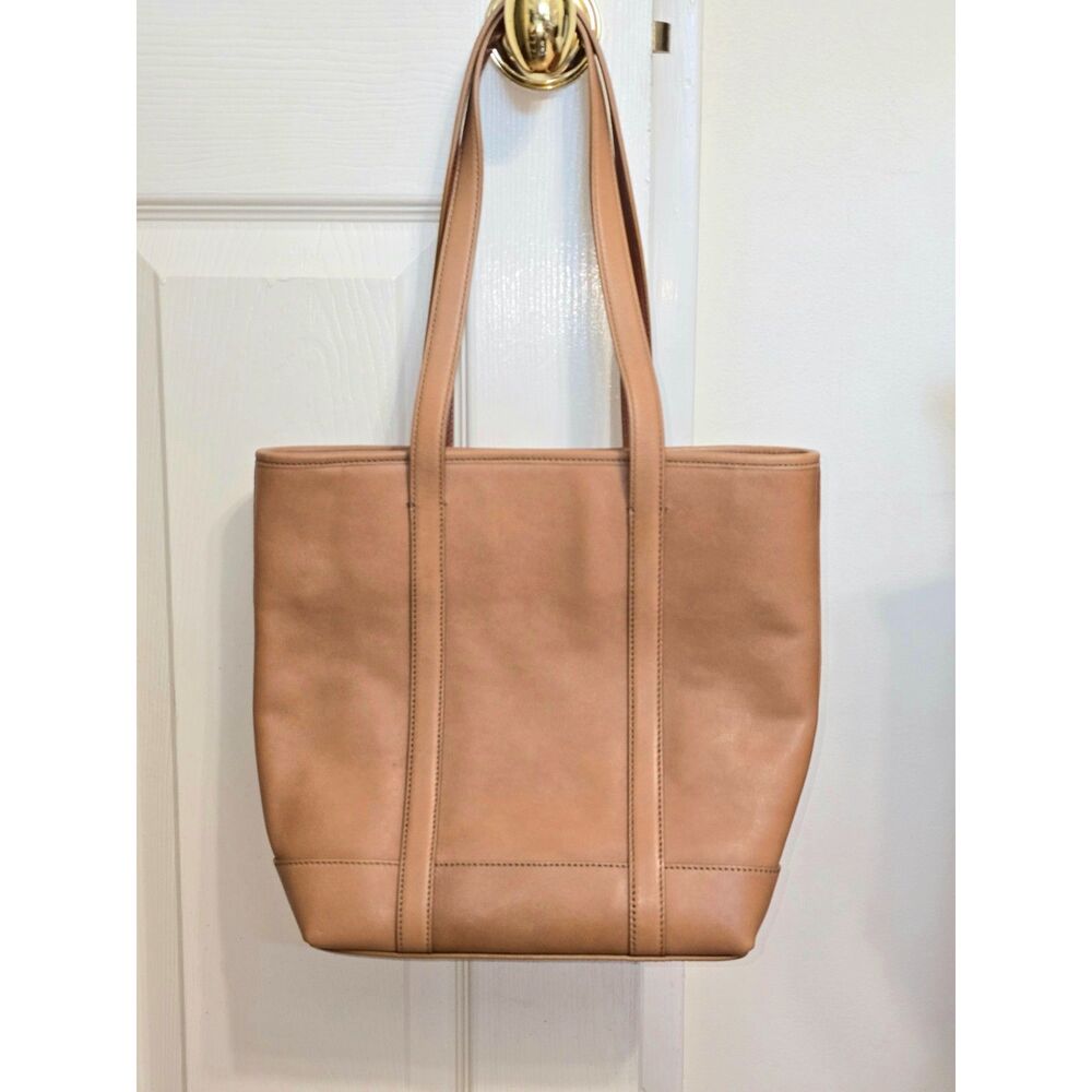 Vintage Coach Hampton Tote #5187 Leather Tote Bag - Picture 2 of 16